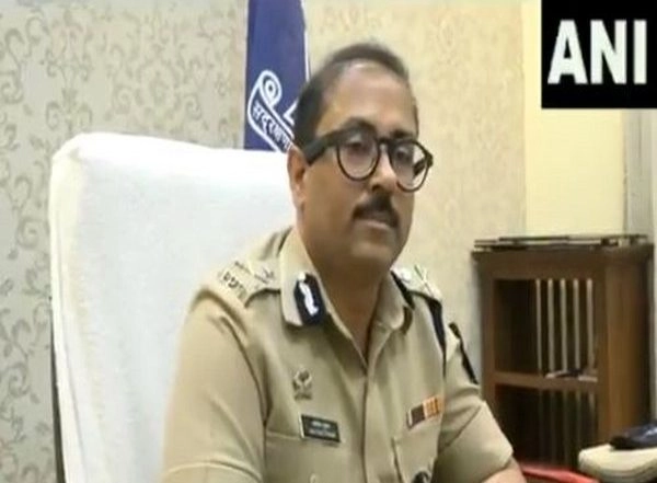 India News | 'No Info if He is Same Person We Deported', Nagpur Police on Viral Photos of Rifle-wielding Man in Afghanistan