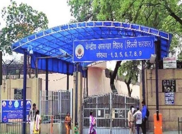 India News | Tihar Jail: DG Removes Deputy Superintendent, 5 Officials After Prisoner's Death at Jail