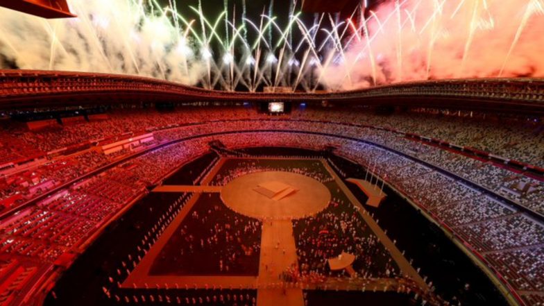 Fireworks Dazzle at Tokyo Olympic Games 2020 Closing Ceremony