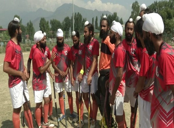 India News | J-K: First District-level Hockey Tournament Organized in Kashmir Valley Post COVID Lockdown