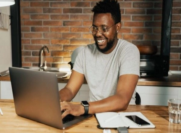 Lifestyle News | Are 'people Persons' Also 'machine Persons' when They Interact Online?