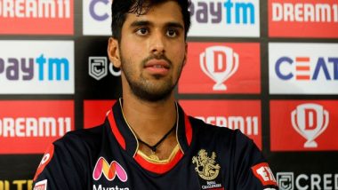 IPL 2021: Washington Sundar Ruled Out of Remaining Season Due to Finger Injury, RCB Name Akash Deep as Replacement