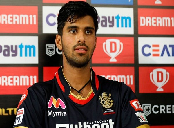 IPL 2021: Washington Sundar Ruled Out of Remaining Season Due to Finger Injury, RCB Name Akash Deep as Replacement