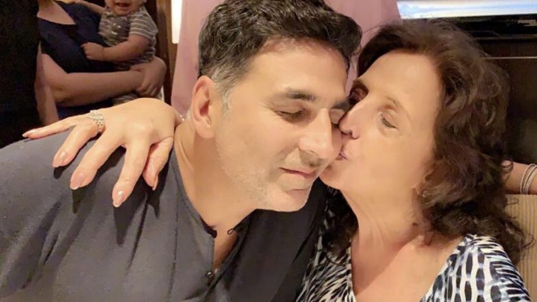 Akshay Kumar Shares an Emotional Post for His Late Mother Aruna Bhatia on His 54th Birthday, Says ‘Life Goes On’