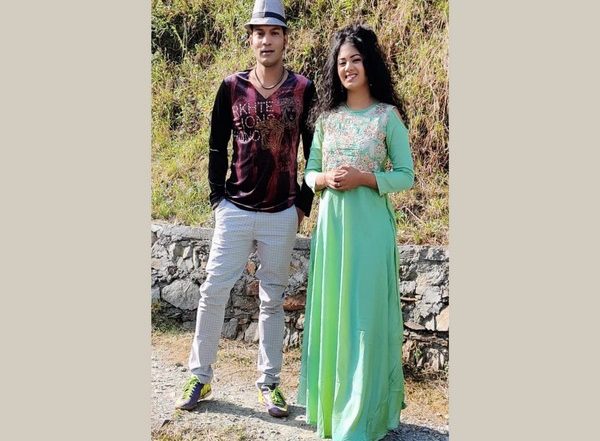 Business News | The Himalayan Music Videos of Reshmii Dhaagey & Bismil Cross a Million Views Each