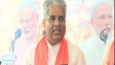 India News | Gujarat Cabinet Portfolio Distribution: BJP Wants to Give Opportunities to New Leaders, Says Bhupender Yadav