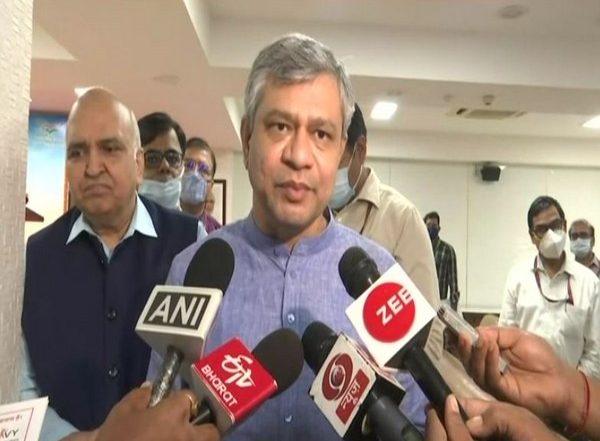 PM Narendra Modi Birthday: Union Railway Minister Ashwini Vaishnaw Launches Rail Kaushal Vikas Yojna on Occasion of Prime Minister's 71st  Birthday