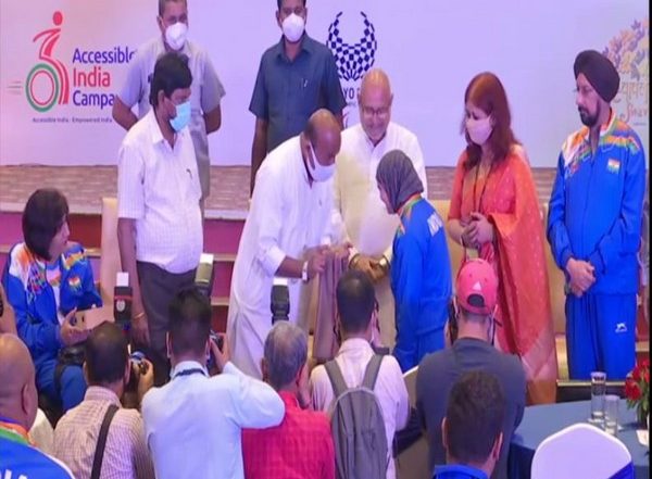 India News | Union Ministers Felicitate Tokyo Paralympics Winners