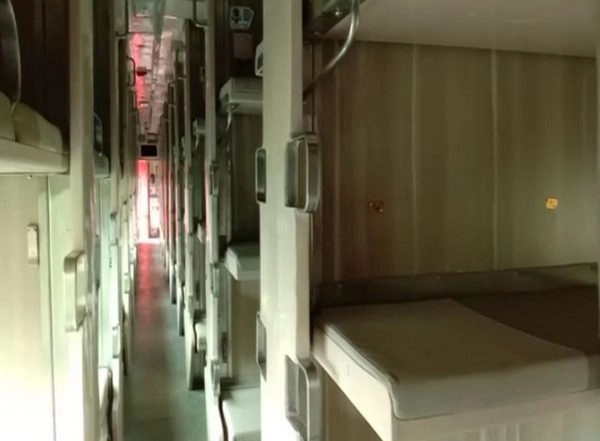 India News | Railways Introduces Economy Class in 3 Tier AC Compartments