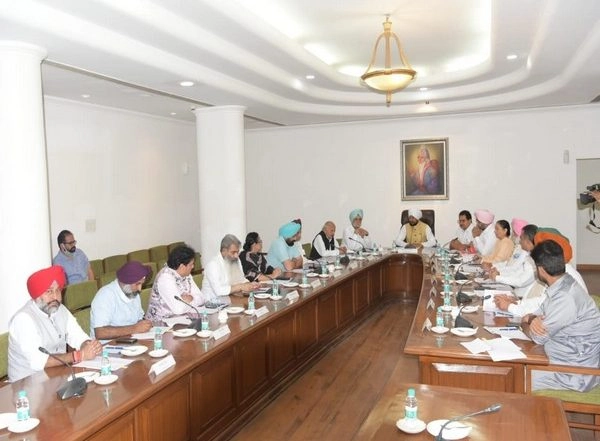 India News | Punjab CM Asks Ministers to Give Appointment Letters to Kin of Farmers Who Died in Agri Laws Protest
