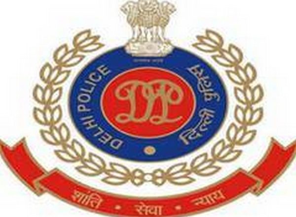 India News | Four Cyber Criminals Held by Delhi Police; Duped People by Offering Food Brands' Franchise