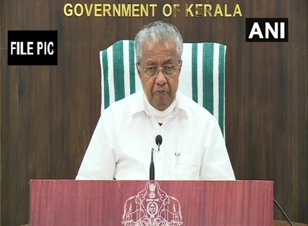 Pinarayi Vijayan Condemns Bishop Joseph Kallarangatt's 'Love, Narcotics Jihad' Comment, Says Those in Responsible Positions Should Be Cautious