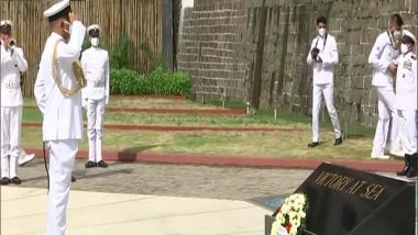India News | Vice Admiral R Hari Kumar Lays Wreath at Gaurav Stambh Monument in Naval Dockyard in Mumbai