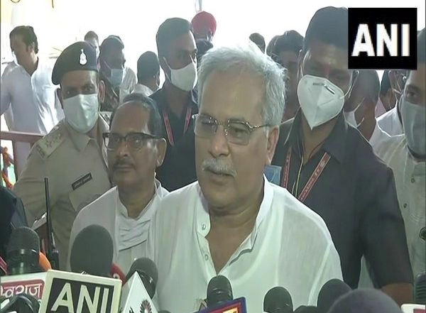 No One is Above Law, Legal Action Will Be Taken, Says Chhattisgarh CM Bhupesh Baghel on FIR Against His Father Nand Kumar Baghel