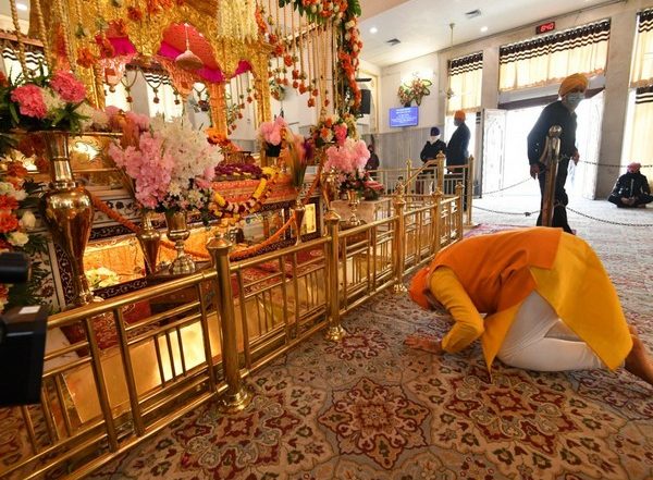 Guru Granth Sahib Parkash Purab 2021: PM Narendra Modi Extends Best Wishes, Says 'Sri Guru Granth Sahib's Principles Lay Emphasis on Compassion, Justice and Equality'
