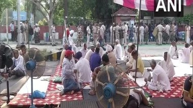 India News | Farmers' Stir: Haryana Govt Suspends Internet, SMS Services in Karnal