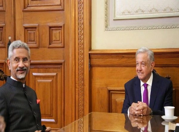 World News | Jaishankar Meets Mexican President, Discusses Cooperation in Pharma, ICT, Energy