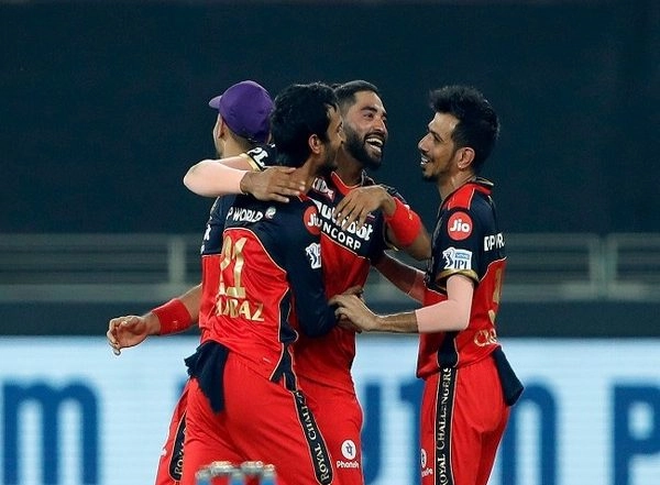 Sports News | IPL 2021: RCB Restrict Rajasthan Royals to 149/9 After Evin Lewis Show