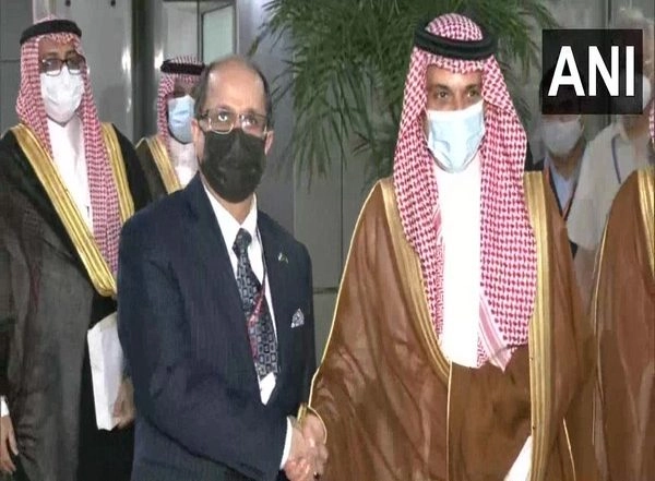 World News | Saudi Foreign Minister Arrives in Delhi for Talks with Jaishankar, to Call on PM Modi