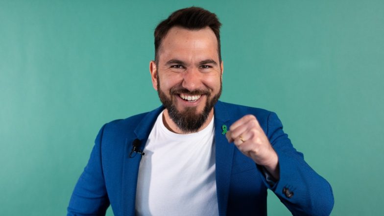Top Public Speaking Coach Helps Business Owners to Present with Impact