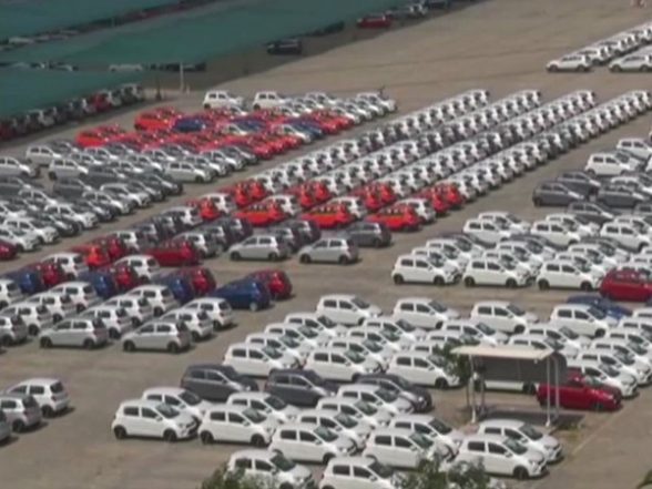 Passenger Vehicle Exports From India Rise 43% In FY22; Maruti Suzuki ...