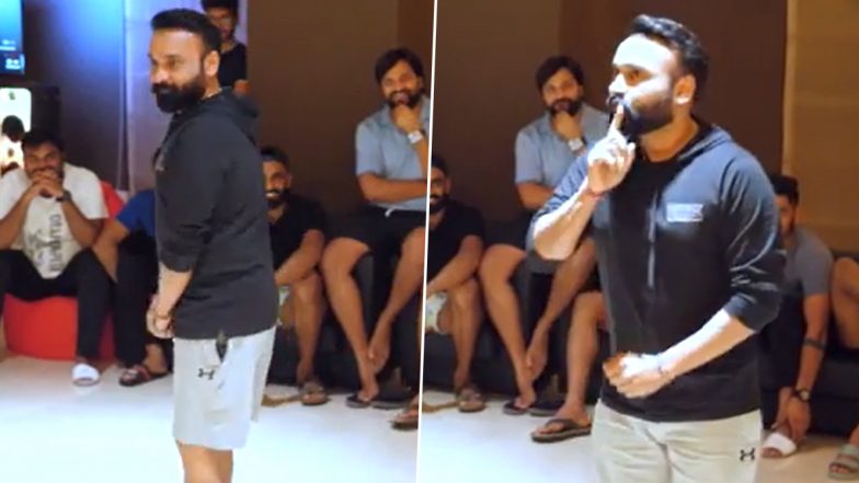 IPL 2021 Diaries: Delhi Capitals' Amit Mishra Amps Up His Movie Skills, Confuses Audience With His Vague Actions During a Game (Watch Video)