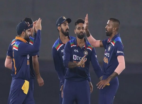 T20 World Cup 2021: CSK's Den Likely to Be Team India's Home for T20 WC; Support Staff to Land in Dubai on October 2