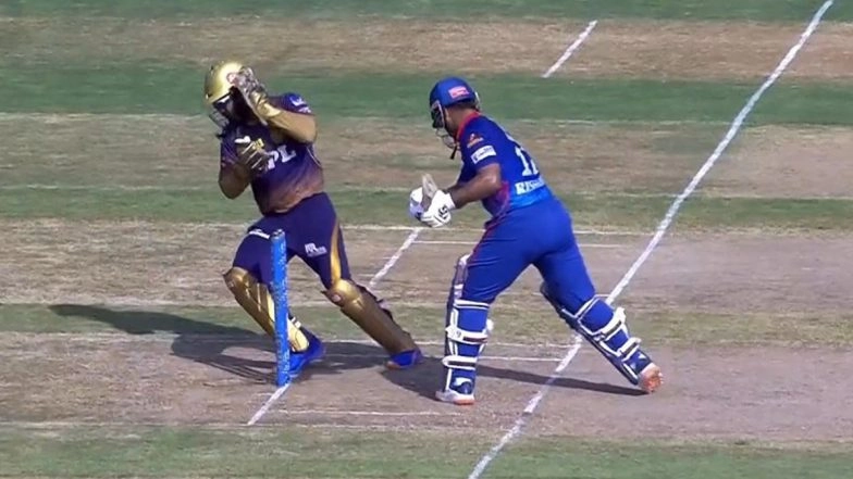Rishabh Pant Almost Knocks Out Dinesh Karthik In Attempt To Stop Ball From Crashing Into Stumps During DC vs KKR, IPL 2021 Clash (Watch Video)