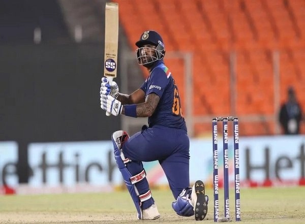 Sports News | Suryakumar Yadav Wants to Smash the Balls out of Stadium with Rohit in T20 WC
