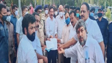 India News | YSRCP, TDP File Complaint Against Each Other over Protest Outside Naidu's House