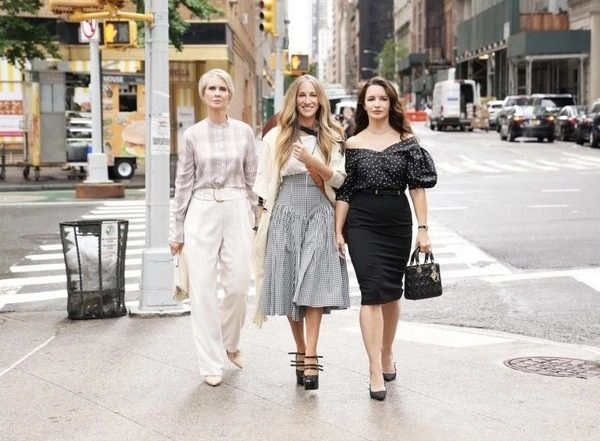Entertainment News | HBO Max Shares First Glimpse from 'SATC' Reboot During Emmys 2021