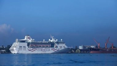 India News | Luxury Cruise Arrives in Kochi, 300 Tourists De-board for Sight-seeing