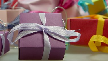 Daughters Day 2021 Gift Ideas: 5 Presents That You Can Give to Your Lovely Daughter on This Special Day