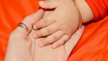 Business News | This Daughter's Day Gift Her with a Golden Assurance