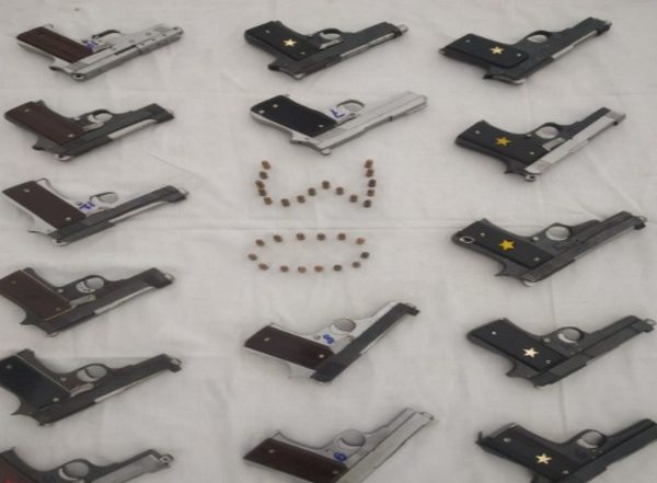India News | Delhi Police Arrests Illegal Arms Trafficker with 15 Pistols, 30 Live Cartridges