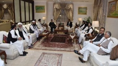 World News | Taliban Delegation Meets Pak Officials in Doha, Discuss Border Issues, Humanitarian Aid