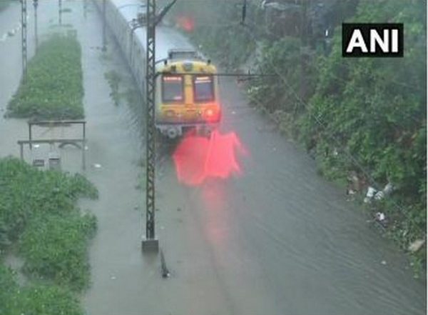 West Bengal Rains: Train Services Adversely Affected Due to Heavy Rainfall, Waterlogging