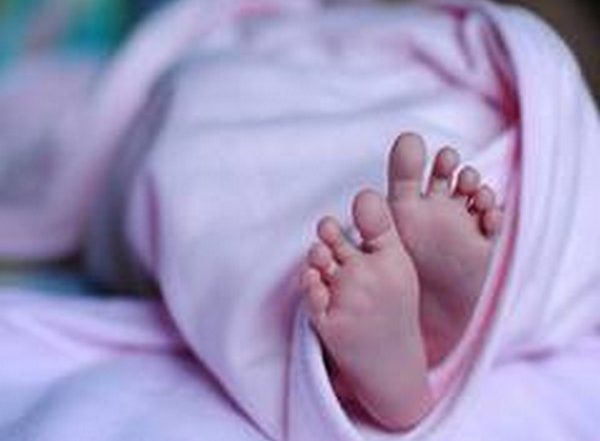 Kerala Shocker: New-Born Girl Found Abandoned by Group of Migrant Labourers in Bushes in Alappuzha