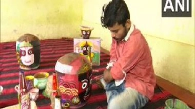 India News | Despite Losing Hands in Accident, Odisha Artist Continues to Follow Passion for Painting