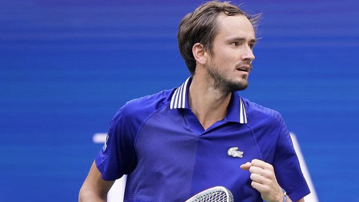 Jannik Sinner defeats Daniil Medvedev in a final again at 2023 Vienna Open  after previous 6-0 Head to Head record deficit