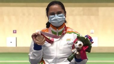 Avani Lekhara Wins Bronze: Watch Video of Para-Athlete Being Presented Her Second Medal at Tokyo Paralympics 2020