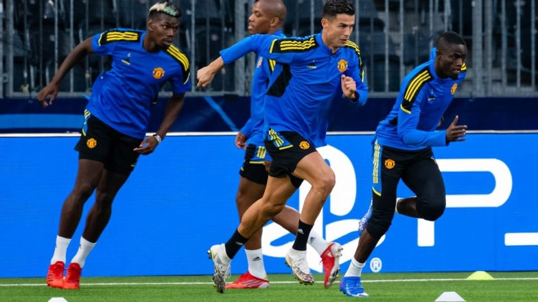Cristiano Ronaldo Sweats it Out Alongside Team Manchester United Ahead of UCL 2021-22 Tie Against Young Boys (Watch Video & See Pics)