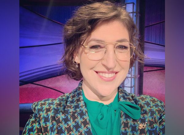 Entertainment News | Mayim Bialik Talks About 'Jeopardy!' Hosting Drama