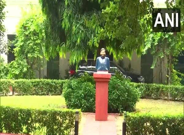 India News | Month After Eviction Letter, Bust of Ram Vilas Paswan Installed  in 12, Janpath Bungalow