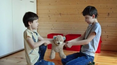 Lifestyle News | Study Finds Sibling Bullying Leads to Poor Mental Health