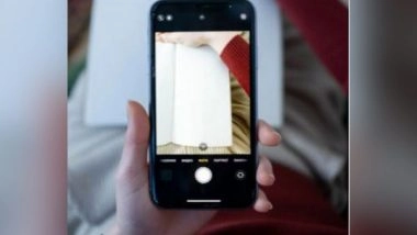 Tech News | Apples Says IPhone Camera Performance May Get Damaged by Motorcycle Vibrations