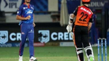 Sports News | IPL 2021: Marcus Stoinis' Injury Can Be a Worry for Australia Ahead of T20 WC