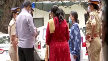 India News | Women's Commission Member Meets Family of Sakinaka Rape Victim, DGP