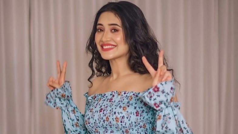 Yeh Rishta Kya Kehlata Hai: Shivangi Joshi AKA Naira Shares An Heartfelt Note Describing Her Last Day On YRKKH Sets (View Post)