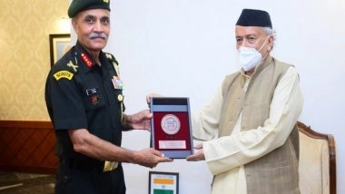 India News | Lt Gen JS Nain Calls on Maha Governor Koshyari Who Lauds Army's Contribution in Flood Relief, Tackling COVID-19